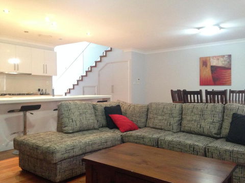 Griffith Prestige Apartments - Accommodation Brunswick Heads 2