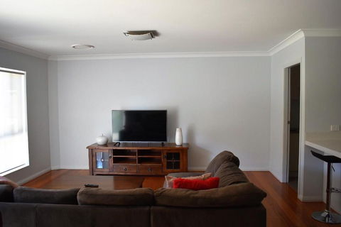 Griffith Prestige Apartments - Accommodation Brunswick Heads 6