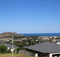 38 Wright Tce Encounter Bay - Accommodation Brunswick Heads