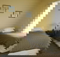 Logans Beach House  Apartments - Accommodation Brunswick Heads