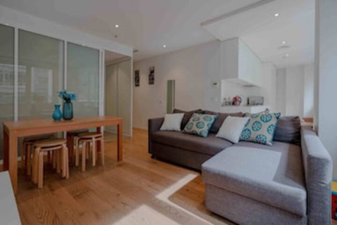 Absolute Collins - Accommodation Brunswick Heads 0