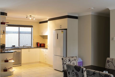 Atricom Apartments Australia - Accommodation Brunswick Heads 4