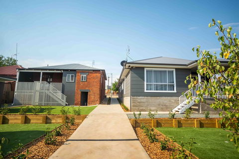 Kirsten Accommodation Parkes - Accommodation Brunswick Heads 2