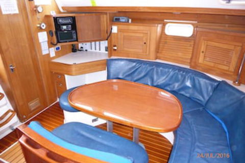 Sailtas - Sailing Charters To Bruny Island - Adults Only - Accommodation Brunswick Heads 0