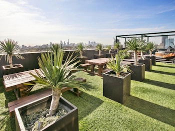 ERICA, 2BDR South Yarra Apartment - Accommodation Brunswick Heads 2