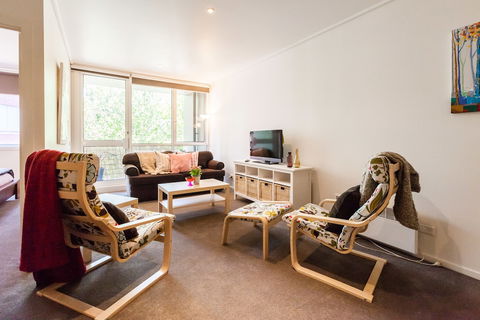 NAOMI, 2BDR South Melbourne Apartment - Accommodation Brunswick Heads 5