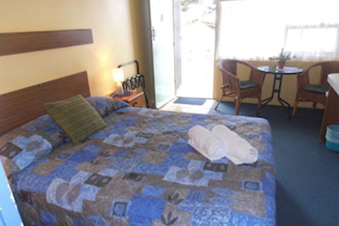 Black Swan Waterfront Motel Not Suitable For Children - Accommodation Brunswick Heads 3