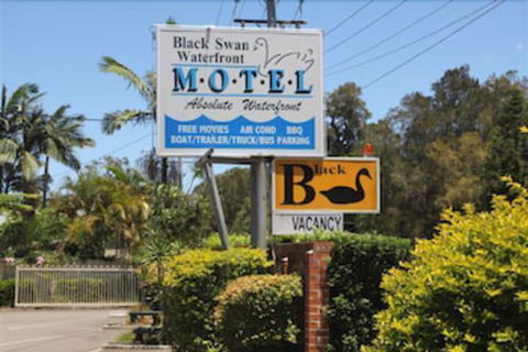 Black Swan Waterfront Motel Not Suitable For Children - Accommodation Brunswick Heads 0