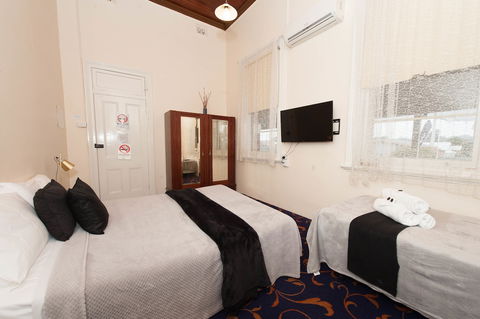 Riverina Hotel - Accommodation Brunswick Heads 4