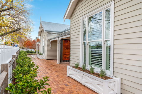 Grandview Accommodation - The Elm Tree Apartments - Accommodation Brunswick Heads 3