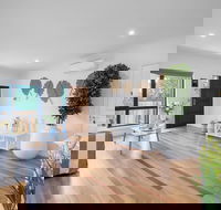 AUJOY 3 Bed Townhouse Burwood 1 - Accommodation Brunswick Heads