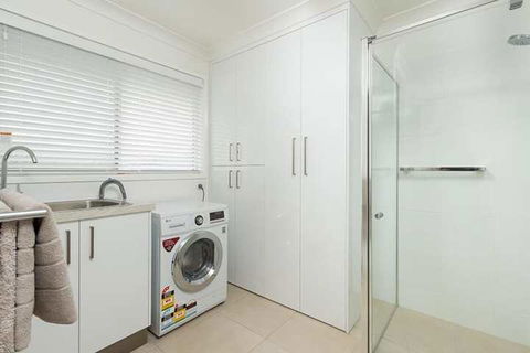 Living In Luxury Central & Sophisticated - Accommodation Brunswick Heads 5