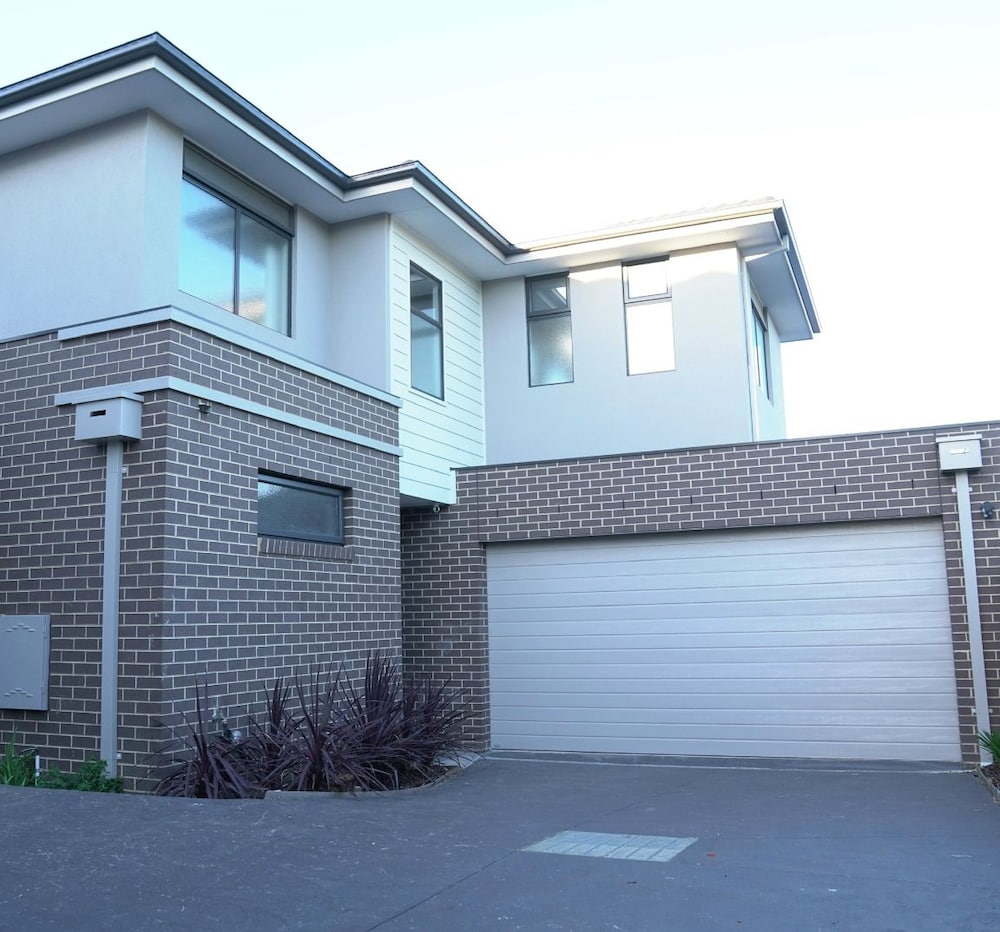 Eastern Melbourne VIC Accommodation Brunswick Heads