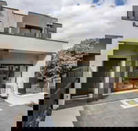 92 Brand New Doncaster Local House - Accommodation Brunswick Heads