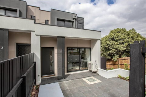 92 Brand New Doncaster Local House - Accommodation Brunswick Heads 0