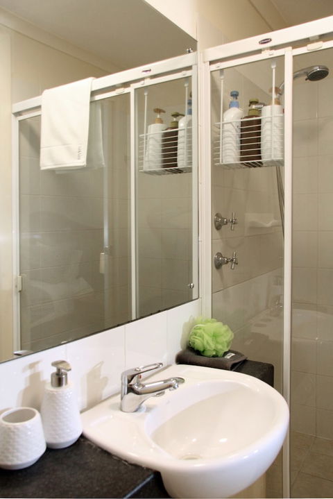 Adelaide CBD Apartment - 3BR, 2Bath & Carpark - Accommodation Brunswick Heads 2
