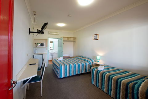 Lamington Hotel Motel - Accommodation Brunswick Heads 2