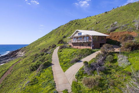 Cliffs End Beach Shack 105 Gold Coast Drive Carrickalinga - Accommodation Brunswick Heads 2