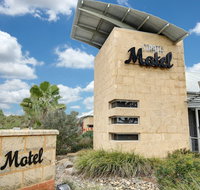 Strath Motel