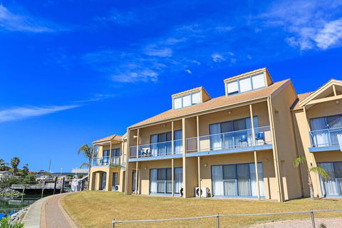 The Marina Hotel - Accommodation Brunswick Heads 3