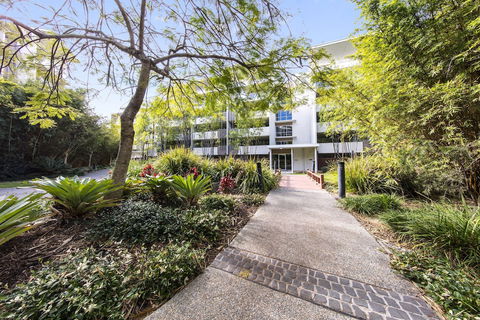 Oaks Brisbane Mews Suites - Accommodation Brunswick Heads 1