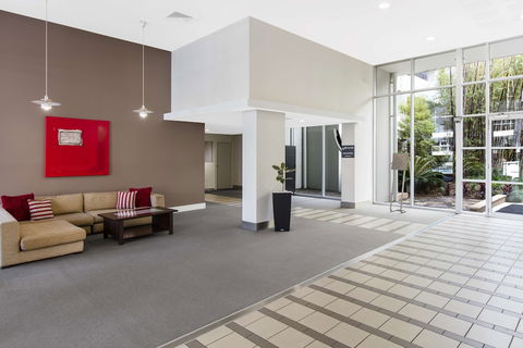 Oaks Brisbane Mews Suites - Accommodation Brunswick Heads 5