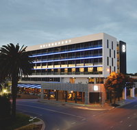 Bridgeport Hotel