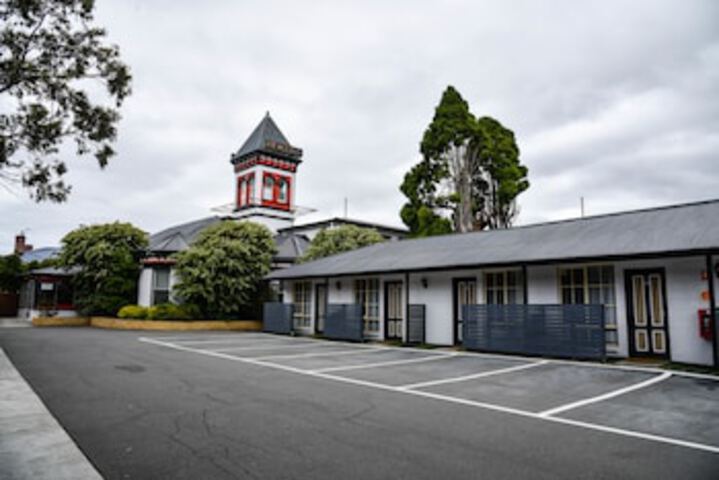 Lenah Valley TAS Accommodation Brunswick Heads