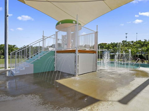 Queens Beach Tourist Village - Accommodation Brunswick Heads 3