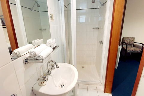 Point Lonsdale Guest House - Accommodation Brunswick Heads 5