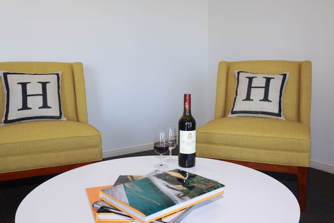 H Boutique Hotel - Accommodation Brunswick Heads 2