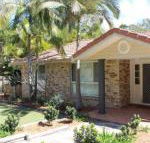 FRANGIPANI BEACH HOUSE PET FRIENDLY 22 Belbourie Cres Boomerang Beach - Accommodation Brunswick Heads