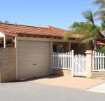 Geraldton Luxury Retreat 2 with free Netflix - Accommodation Brunswick Heads