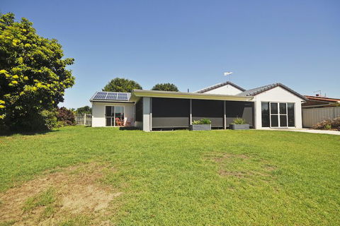 Bribie Island Canal Holiday Destination - Accommodation Brunswick Heads 3