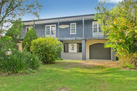 Bonny Beach House Holiday Accommodation With Pool - Accommodation Brunswick Heads 0