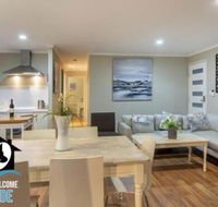 Almost New  Sea  Lake Views - Accommodation Brunswick Heads