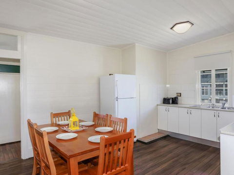 Yamba Pilot Cottage 2 Pets Welcome Close To Beach - Accommodation Brunswick Heads 4