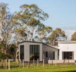 Pomonal Estate Mt. Cassell Villa - Accommodation Brunswick Heads