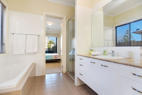 Ocean View Moana - Accommodation Brunswick Heads 1