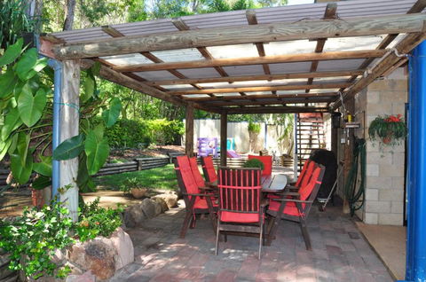 43 Double Island Drive Two Level Holiday Home With Swimming Pool. Located Close To Beach & CBD - Accommodation Brunswick Heads 4