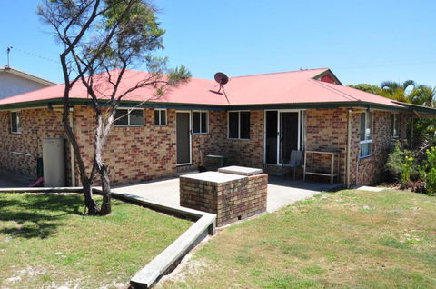 23 Carlo Road Lowset Family Home Within Walking Distance To The Shopping Centre. Pet Friendly - Accommodation Brunswick Heads 5