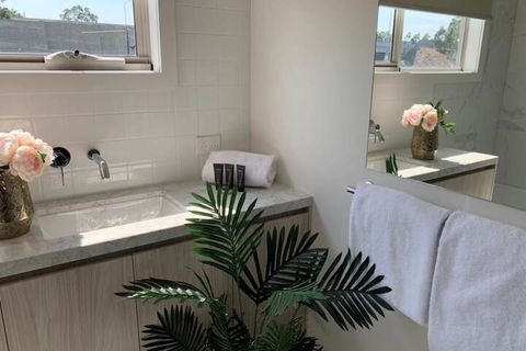 Delicate Bundoora Townhouse 10 - Accommodation Brunswick Heads 1