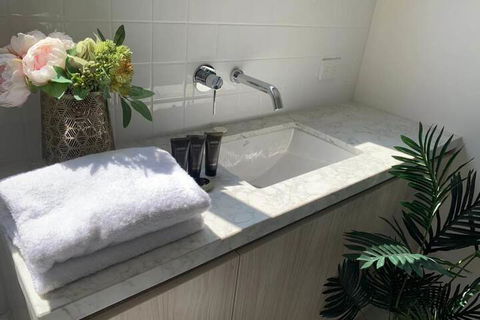 Delicate Bundoora Townhouse 10 - Accommodation Brunswick Heads 3