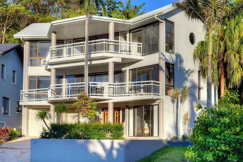 BEACHSIDE MANOR Walk To The Beach - Accommodation Brunswick Heads 4