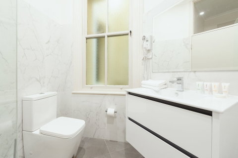 Stunning Sydney Home 1 - Accommodation Brunswick Heads 6