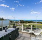 WATERFRONT THREE in the heart of Lorne - Accommodation Brunswick Heads