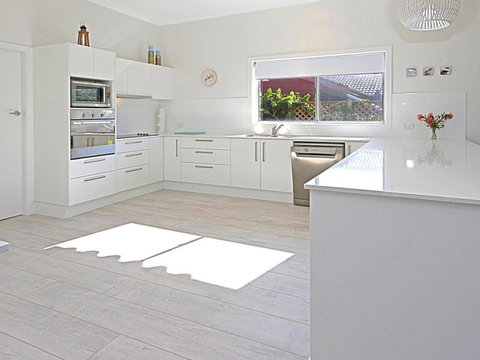 Fairwater In Mollymook - Accommodation Brunswick Heads 3