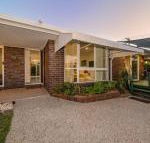 Woorim Secluded Palms Cottage - Accommodation Brunswick Heads