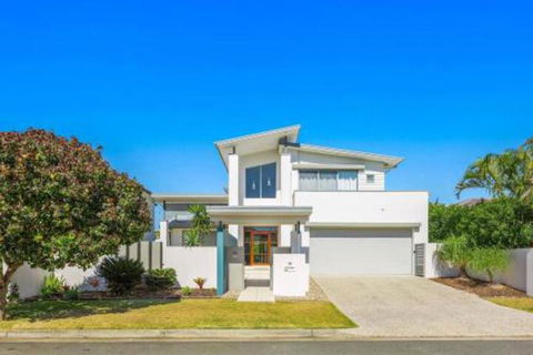 Elliston At Corporate Boardies. - Accommodation Brunswick Heads 2