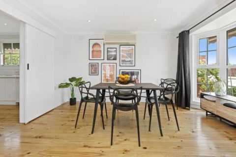 YIN YANG MOUNT ELIZA - Accommodation Brunswick Heads 0